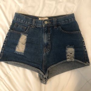 High waisted denim shorts with studs